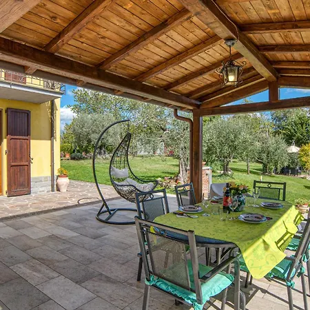 Semesterbostad Il Casale Padonchia
